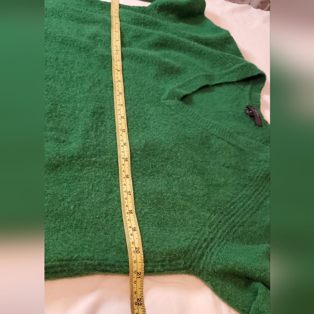 J.CREW Green V-Neck Women's Sweater - Picture 5 of 9
